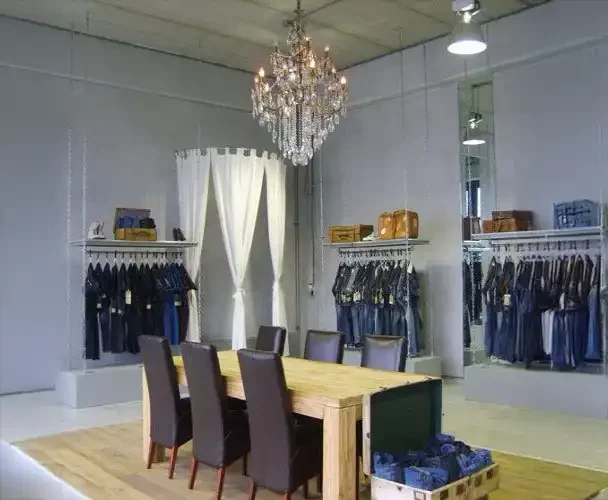 Ponte en contacto con Acquissimo Showroom